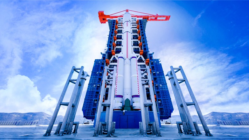 4-美狮贵宾会100t塔式起重机服务于太原卫星发射基地.jpg